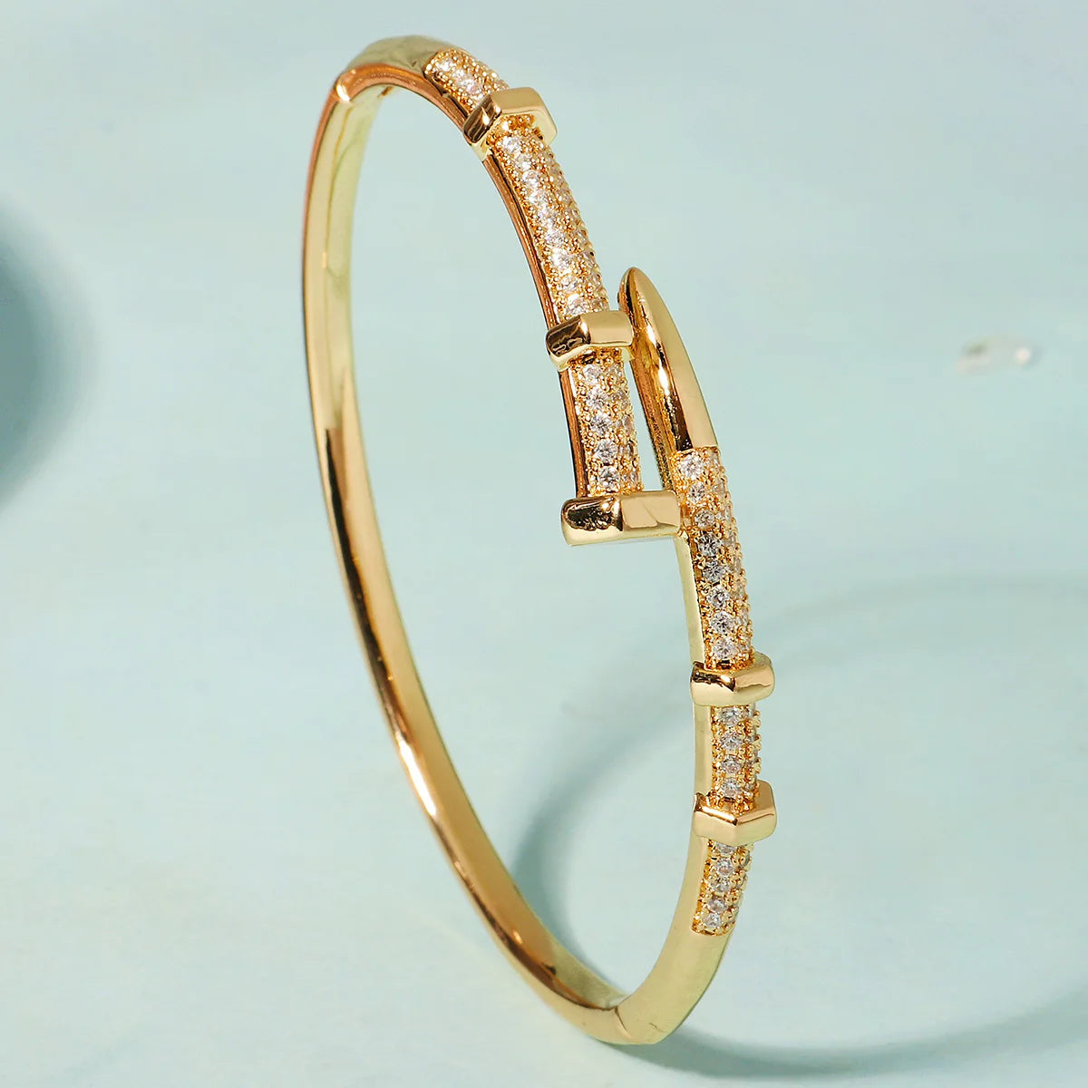 Efily Bridal Trendy Stainless Steel Classic Woman's Bracelet